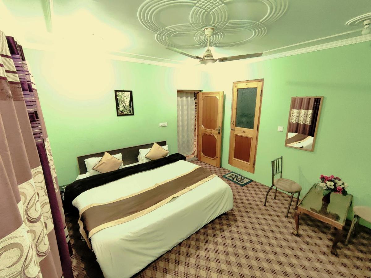 Hotel Sheesha Residency Srīnagar Exterior foto